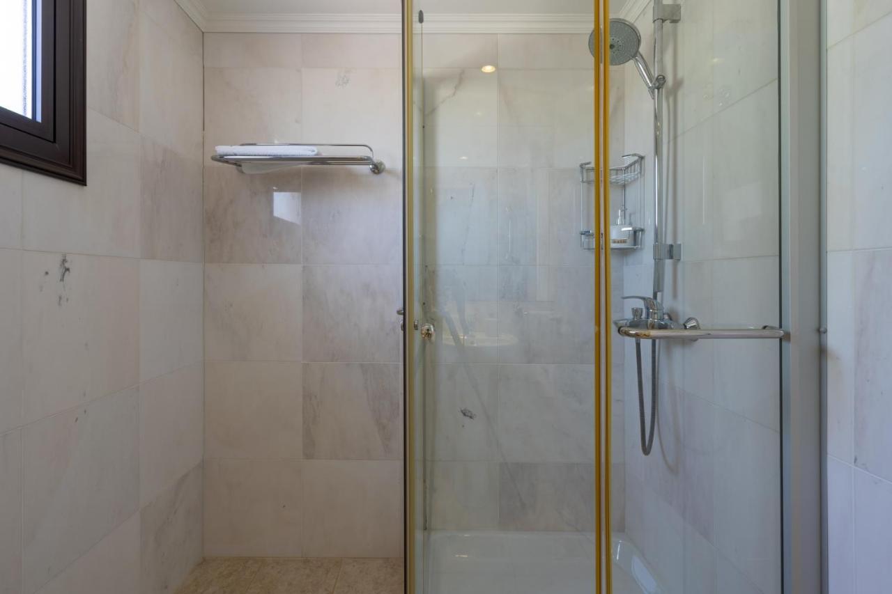 Lime 3-Bedroom Villa In Protaras Esterno foto