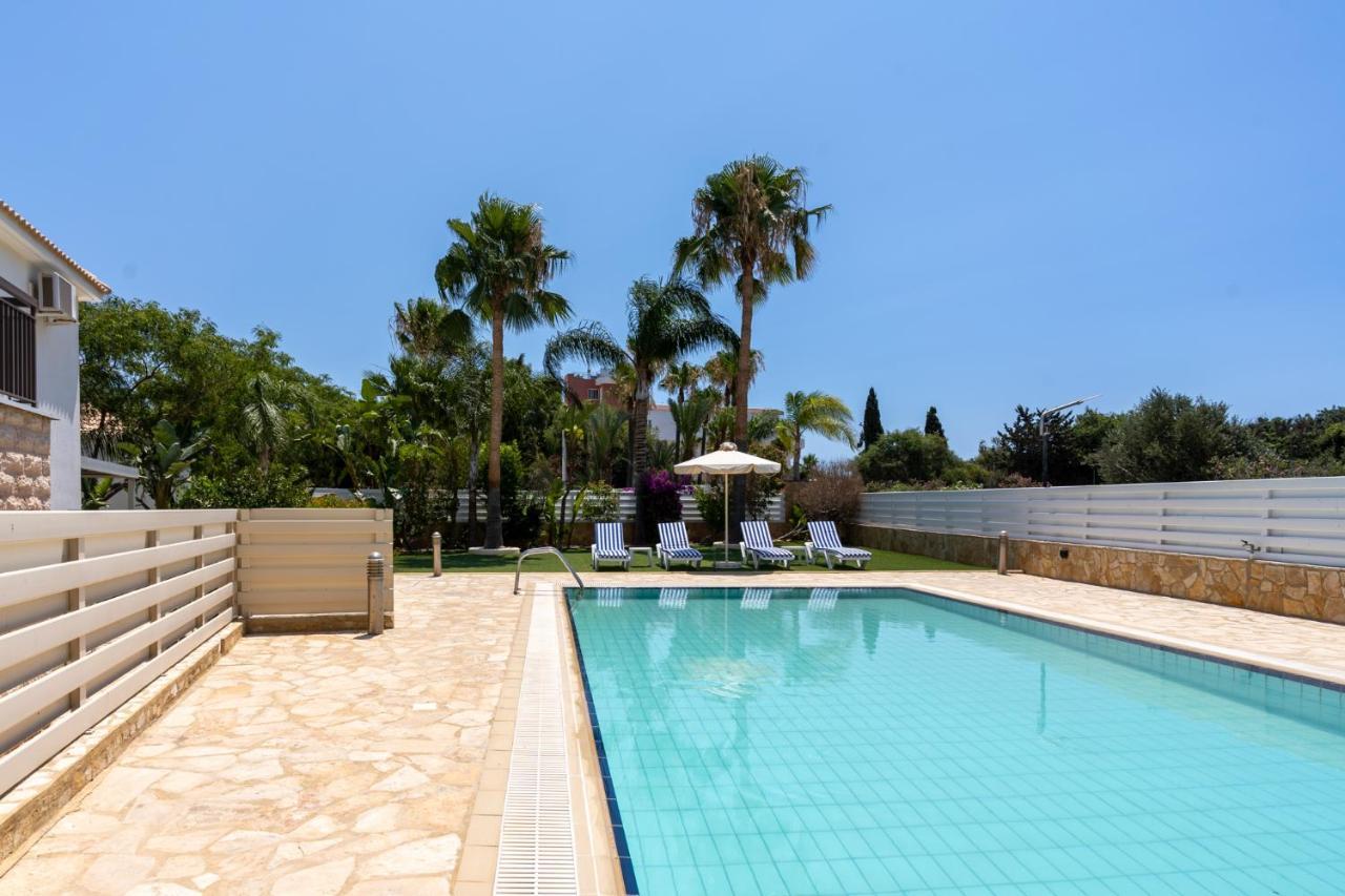 Lime 3-Bedroom Villa In Protaras Esterno foto