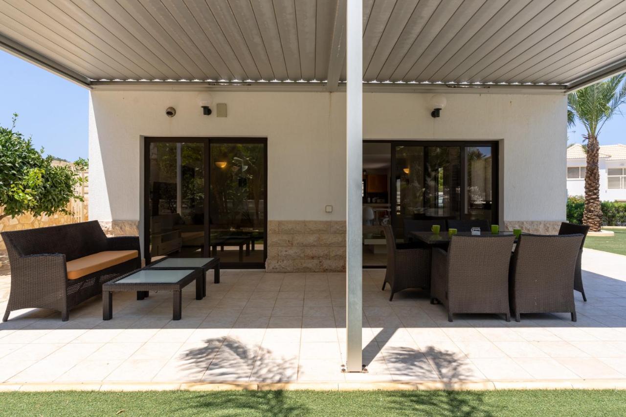 Lime 3-Bedroom Villa In Protaras Esterno foto