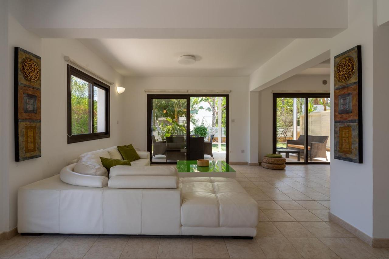 Lime 3-Bedroom Villa In Protaras Esterno foto