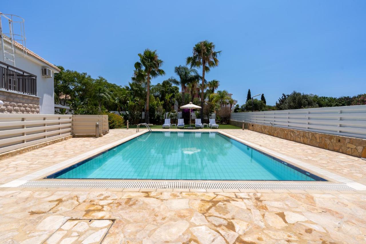 Lime 3-Bedroom Villa In Protaras Esterno foto