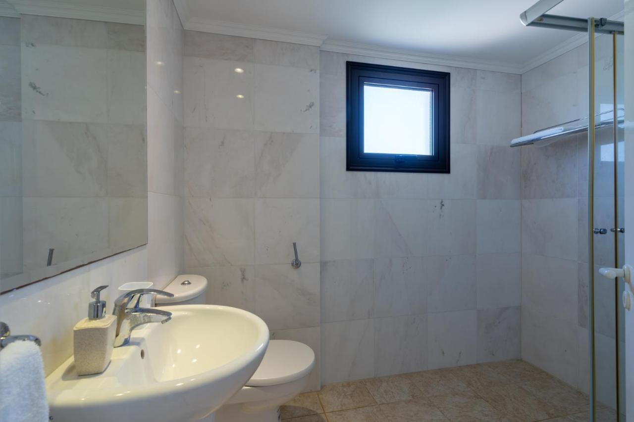 Lime 3-Bedroom Villa In Protaras Esterno foto