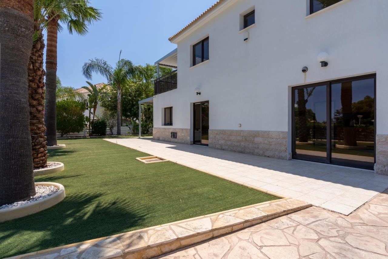 Lime 3-Bedroom Villa In Protaras Esterno foto