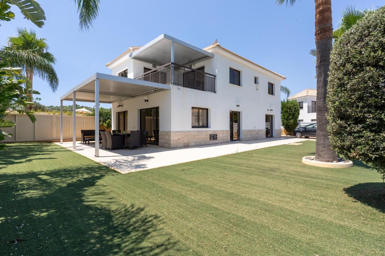 Lime 3-Bedroom Villa In Protaras Esterno foto