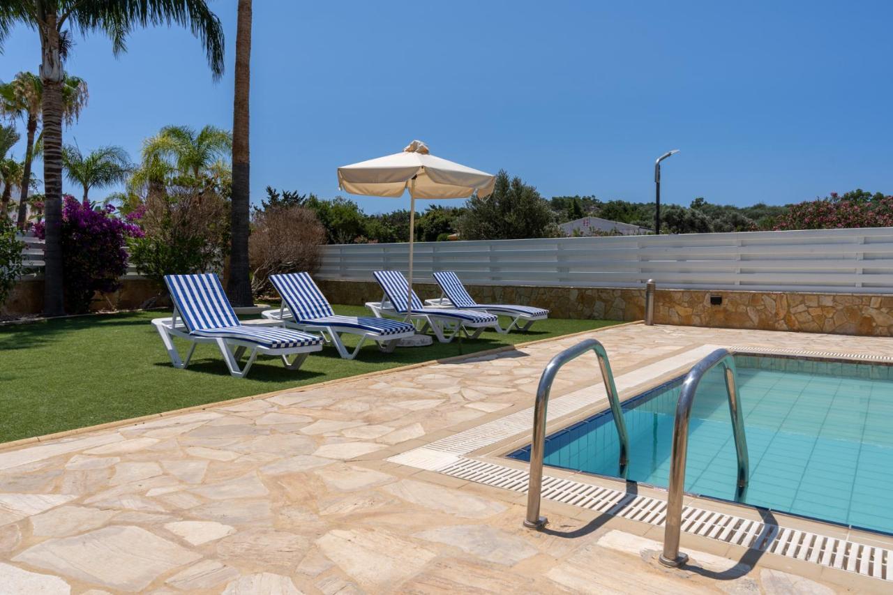 Lime 3-Bedroom Villa In Protaras Esterno foto